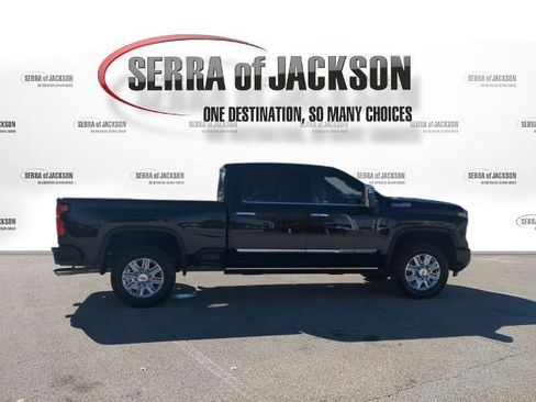 Used 2025 Chevrolet Silverado 2500 High Country w/ High Country Premium Package image 10