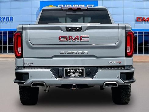 Used 2024 GMC Sierra 1500 AT4 w/ Technology Package AWD/4WD image 6