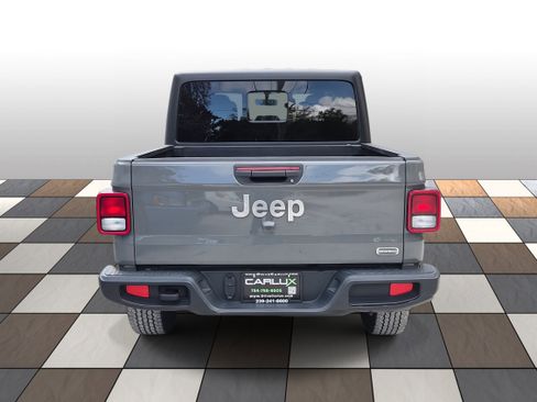 Used 2023 Jeep Gladiator Overland image 5