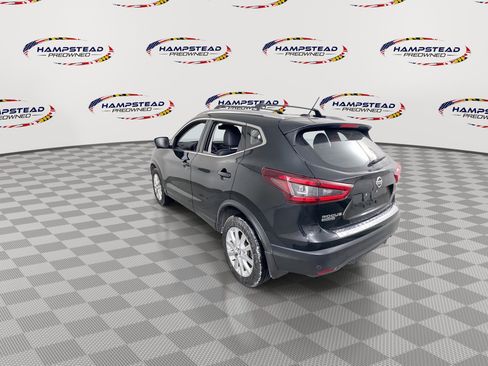 Used 2020 Nissan Rogue Sport SV w/ Technology Package image 6