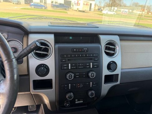 Used 2010 Ford F150 XLT AWD/4WD image 10