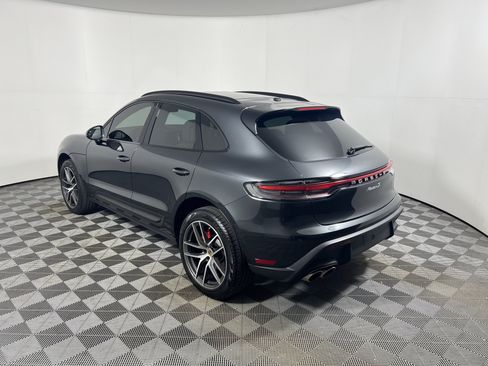 Certified 2024 Porsche Macan S AWD/4WD image 3