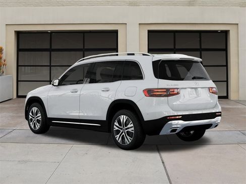 New 2025 Mercedes-Benz GLB 250 image 41