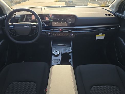 New 2026 Kia Sportage LX FWD image 12