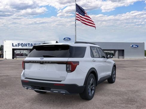 New 2026 Ford Explorer Active w/ Active Comfort Package AWD/4WD image 8