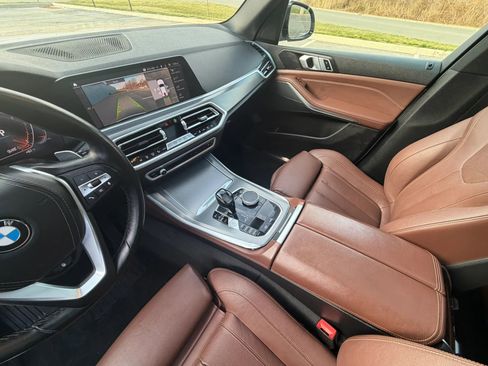 Used 2019 BMW X5 xDrive40i w/ Premium Package 2 AWD/4WD image 19