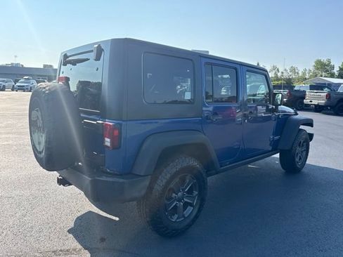 Used 2009 Jeep Wrangler Unlimited Rubicon w/ Dual Top Group AWD/4WD image 5