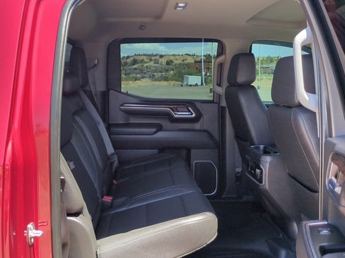 Used 2023 GMC Sierra 1500 SLT w/ SLT Premium Plus Package AWD/4WD image 30