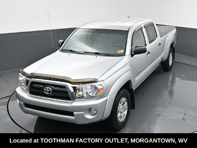 Used 2011 Toyota Tacoma 4x4 Double Cab w/ SR5 Pkg #2 image 17