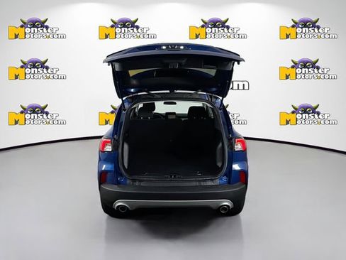 Used 2022 Ford Escape SE image 25
