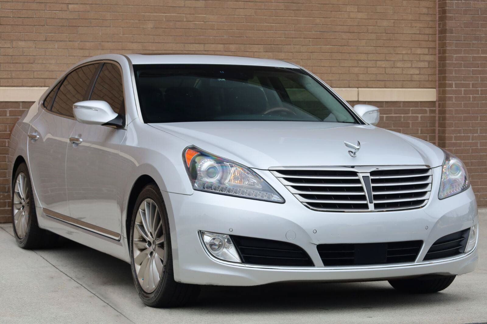 Used 2015 Hyundai Equus Signature RWD image 5
