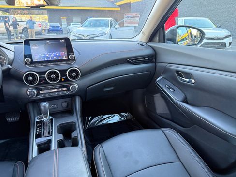 Used 2022 Nissan Sentra SR w/ Trunk Package image 23