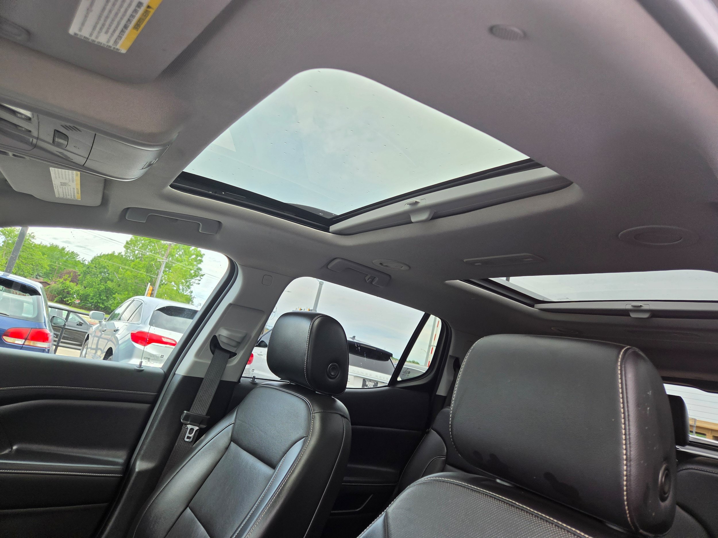 Used 2021 GMC Acadia SLT w/ Preferred Package AWD/4WD image 10