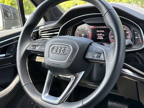 Used 2025 Audi Q7 3.0T Premium Plus AWD/4WD image 12