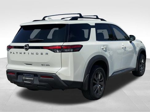 Certified 2022 Nissan Pathfinder SV AWD/4WD image 4