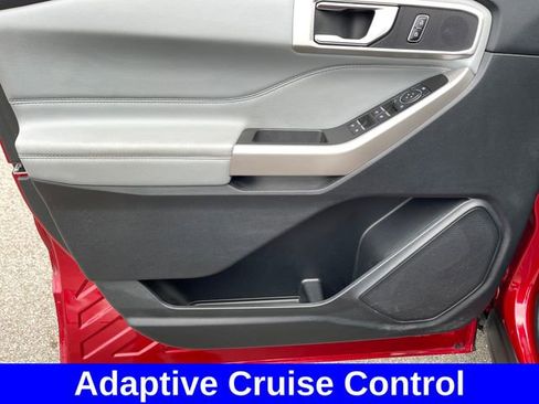 Used 2023 Ford Explorer XLT w/ Equipment Group 202A AWD/4WD image 10