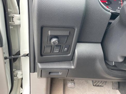 Used 2014 Nissan Rogue S w/ Convenience Package AWD/4WD image 21
