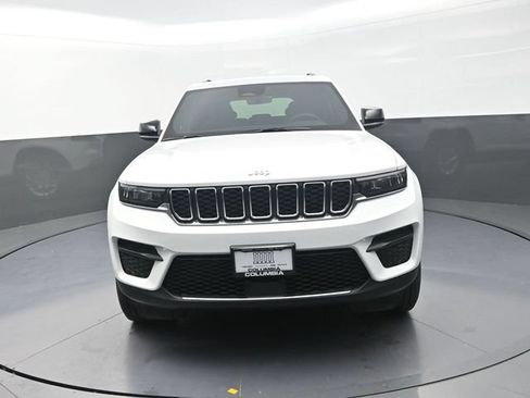 Used 2026 Jeep Grand Cherokee Laredo X AWD/4WD image 4