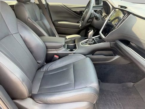 Used 2023 Subaru Outback Limited AWD/4WD image 9