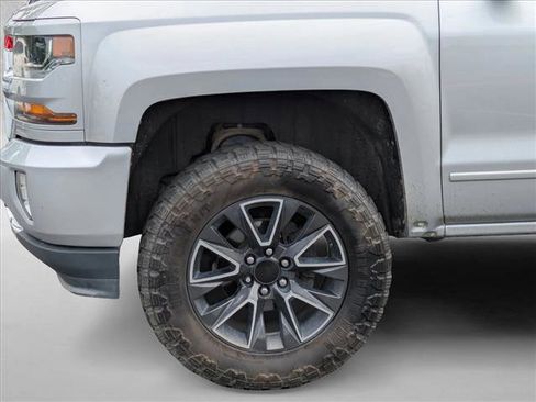 Used 2018 Chevrolet Silverado 1500 LT w/ All Star Edition AWD/4WD image 14