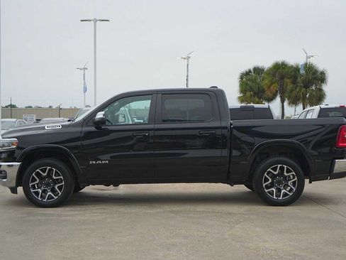 Used 2025 RAM 1500 Laramie AWD/4WD image 3