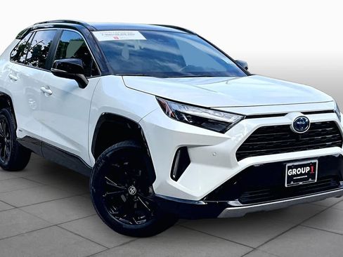 Certified 2022 Toyota RAV4 XSE AWD/4WD image 3