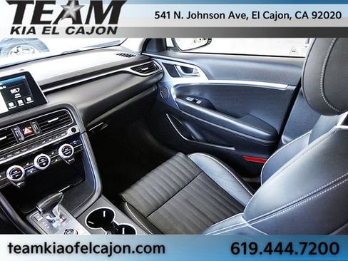 Used 2021 Genesis G70 3.3T RWD image 24