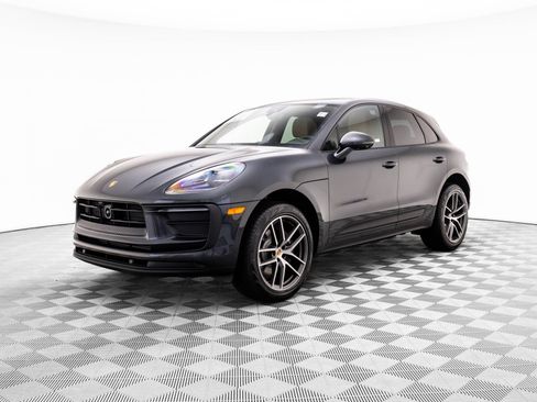 Certified 2026 Porsche Macan AWD/4WD image 1