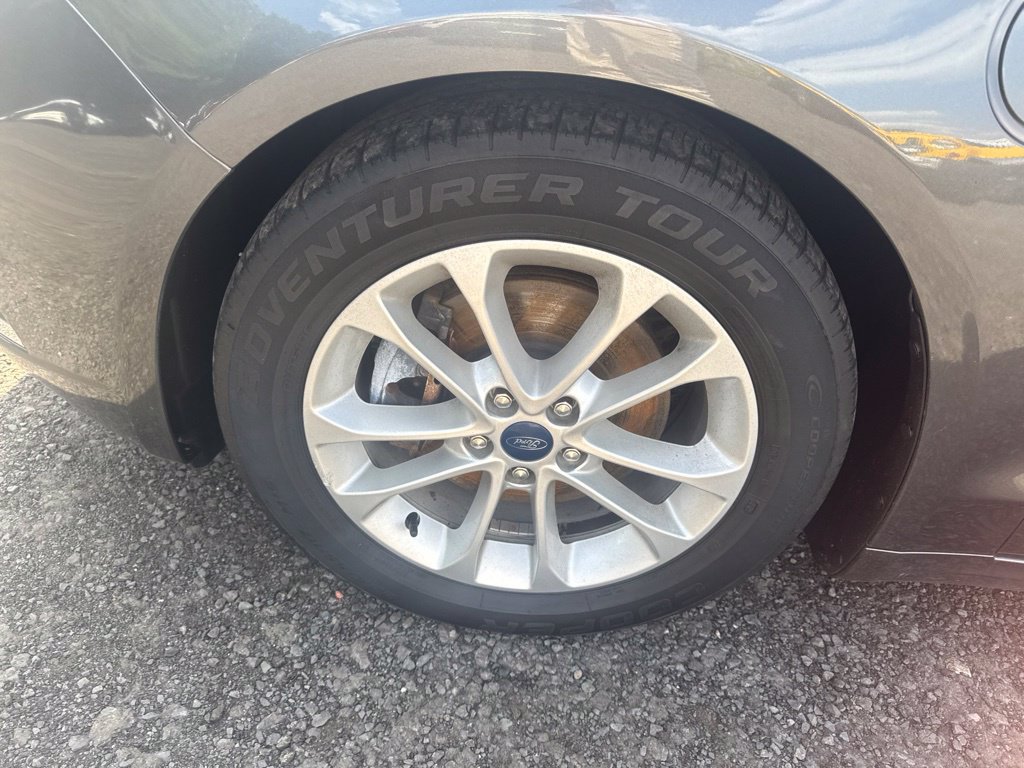 Used 2019 Ford Fusion Energi Titanium FWD image 23