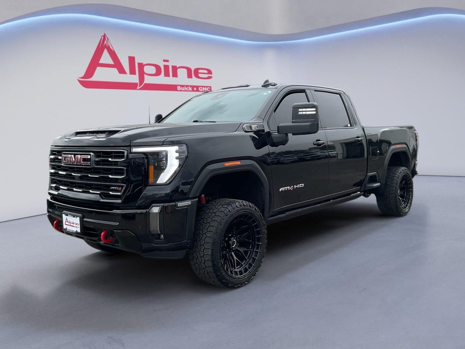 Used 2024 GMC Sierra 2500 AT4 w/ AT4 Premium Plus Package AWD/4WD image 1