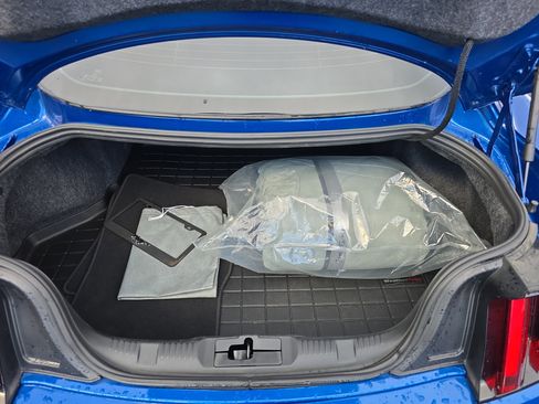 Used 2017 Ford Mustang GT Premium w/ Black Accent Package image 5