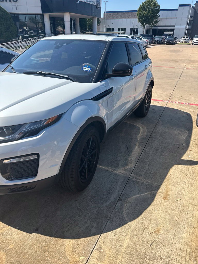 Used 2017 Land Rover Range Rover Evoque SE AWD/4WD image 2