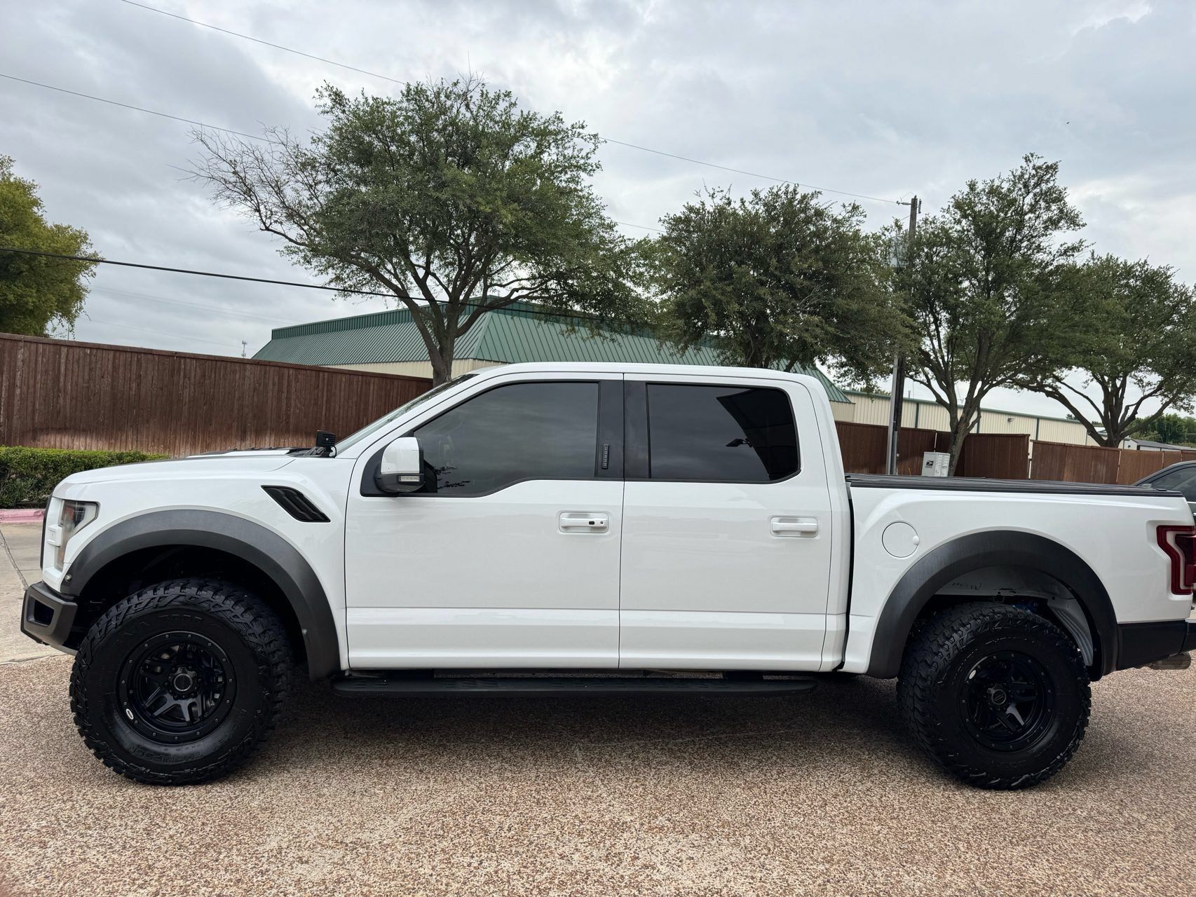 Used 2018 Ford F150 Raptor w/ Equipment Group 802A Luxury AWD/4WD image 6