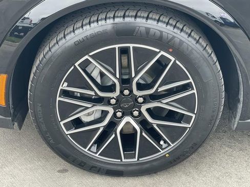 Certified 2025 Ford Mustang Mach-E Premium RWD image 40