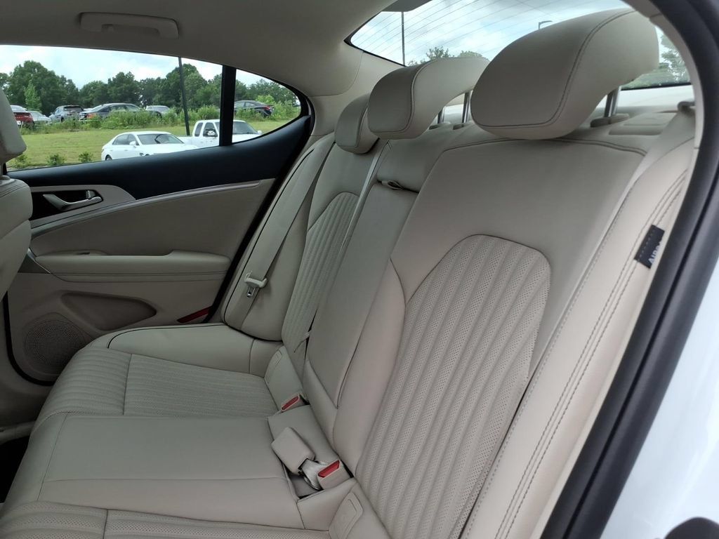 Used 2026 Genesis G70 2.5T Prestige RWD image 10