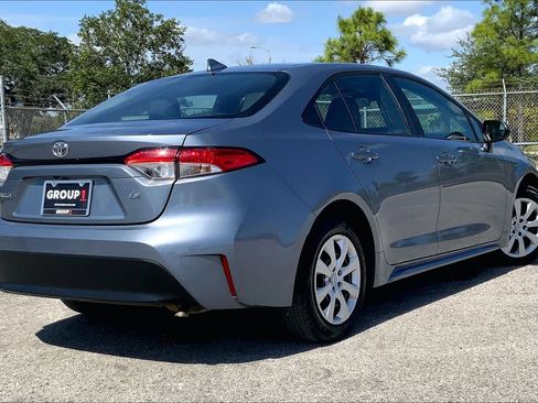 Used 2024 Toyota Corolla LE FWD image 13
