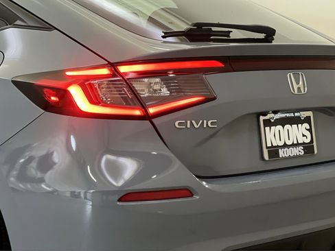 Used 2023 Honda Civic Sport image 33