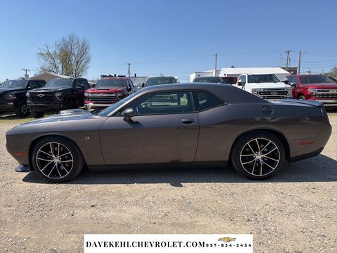 Used 2016 Dodge Challenger R/T Scat Pack RWD image 2