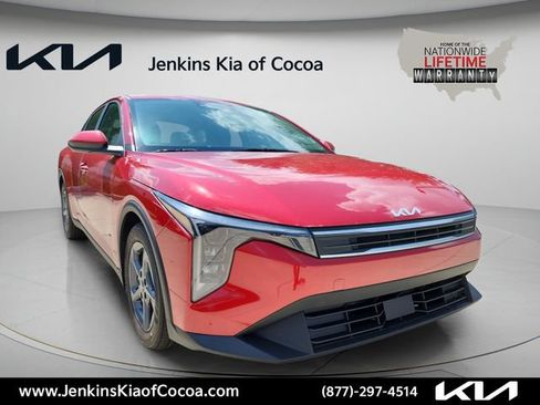 New 2026 Kia K4 FWD image 2