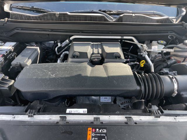 Used 2024 Chevrolet Colorado Z71 w/ Z71 Convenience Package 2 AWD/4WD image 31