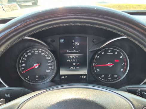 Used 2015 Mercedes-Benz C 300 4MATIC Sedan image 23