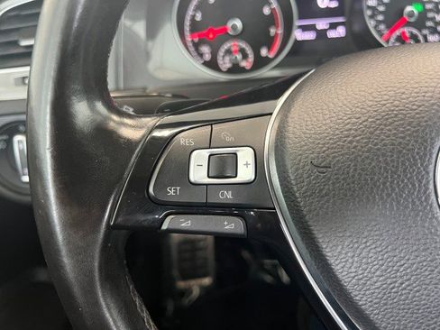 Used 2017 Volkswagen Golf SE AWD/4WD image 25