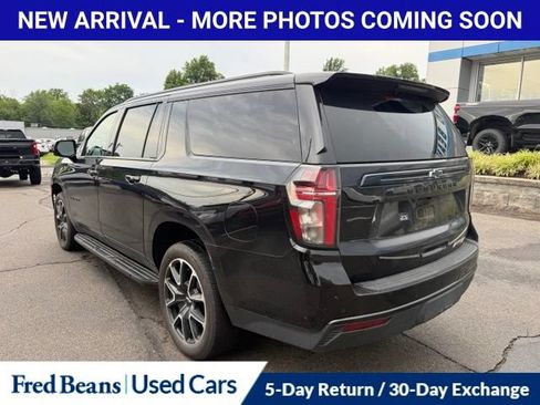 Used 2023 Chevrolet Suburban RST w/ Luxury Package AWD/4WD image 13