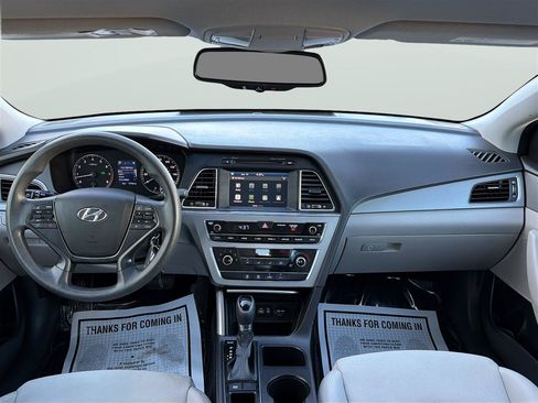 Used 2016 Hyundai Sonata SE FWD image 17
