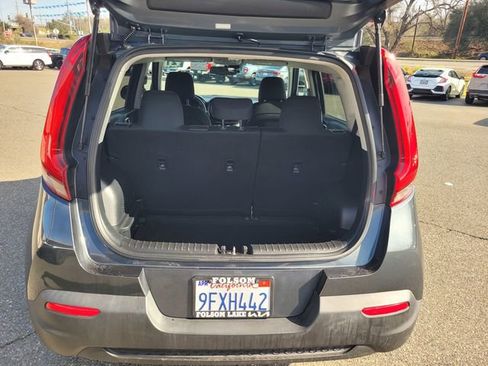 Used 2021 Kia Soul S image 8