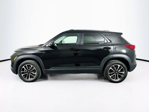 Used 2025 Chevrolet TrailBlazer LT AWD/4WD image 4