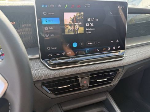 New 2026 Volkswagen Tiguan S FWD image 18