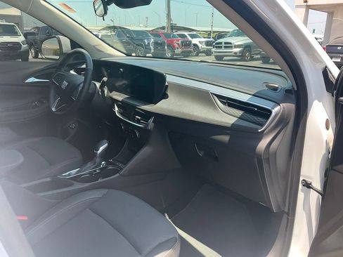 Used 2025 Buick Encore GX Preferred w/ Comfort Package FWD image 24