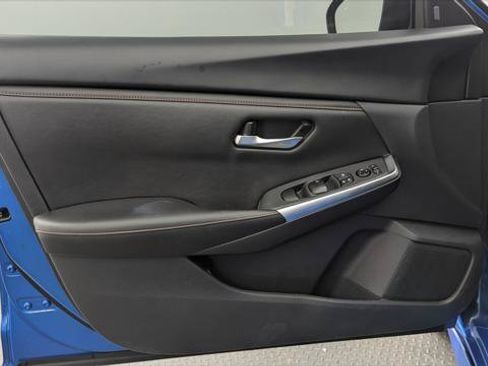 Used 2024 Nissan Sentra SR FWD image 13