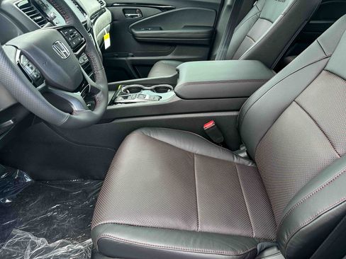 New 2026 Honda Ridgeline Black Edition image 10
